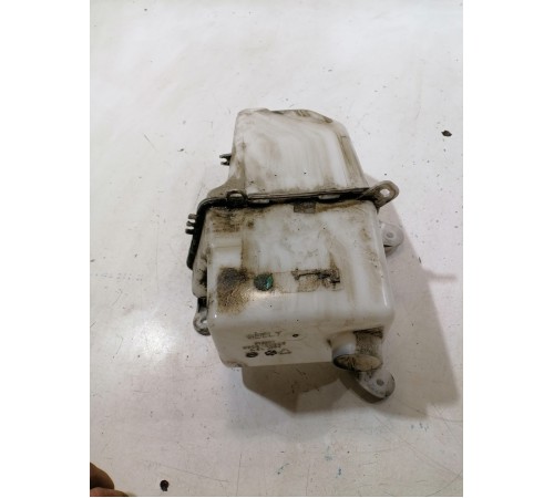 Бачок омывателя лобового стекла