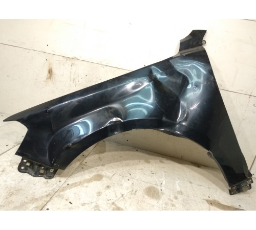 Крыло переднее левое