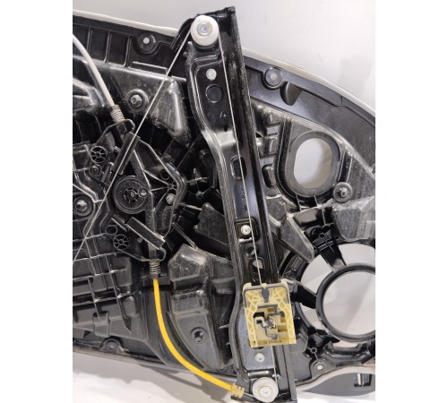 Стеклоподъемник (передний правый)