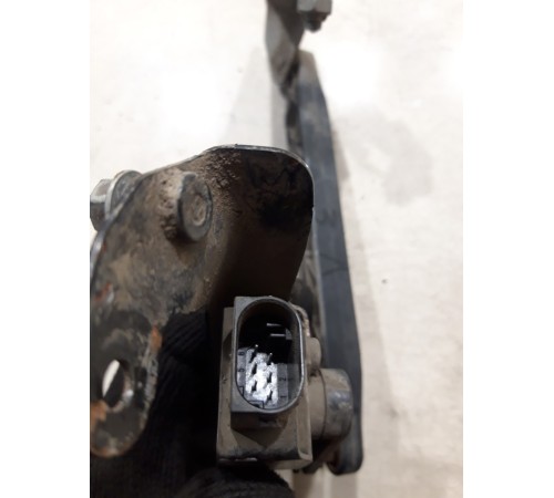 Датчик высоты дорожного просвета задний левый