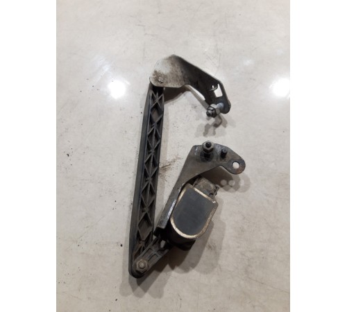 Датчик высоты дорожного просвета задний левый