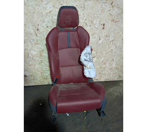 Сиденье переднее левое