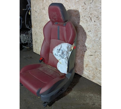 Сиденье переднее левое