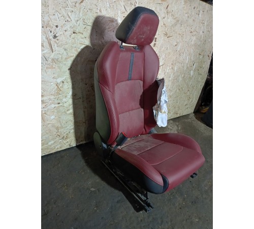 Сиденье переднее левое