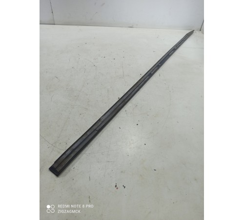 Молдинг порога(передний левый)