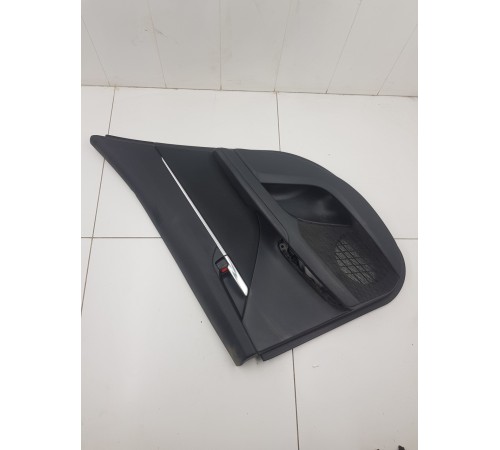 Обшивка двери задняя правая