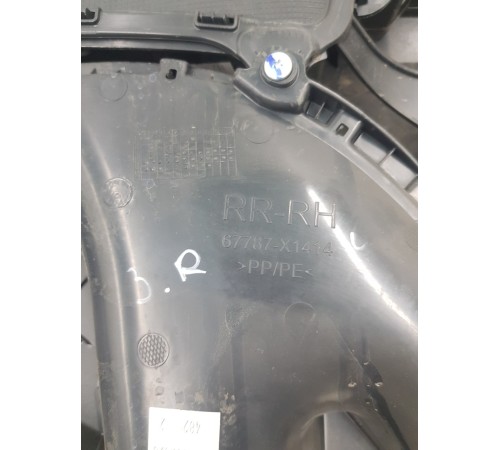 Обшивка двери задняя правая