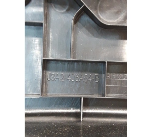 Накладка замка багажника(задней панели)