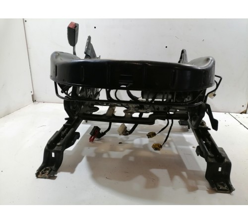 Каркас сиденья нижняя часть передний левый