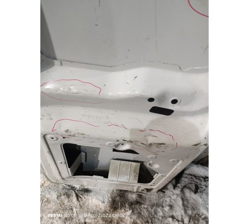 Дверь багажника правая