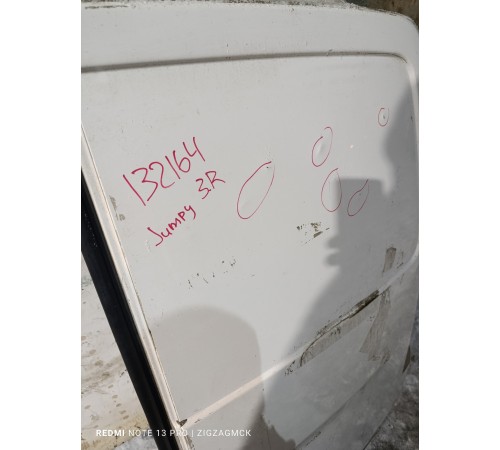 Дверь багажника правая