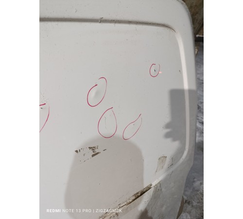 Дверь багажника правая