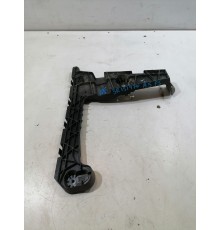 Кронштейн заднего бампера правый