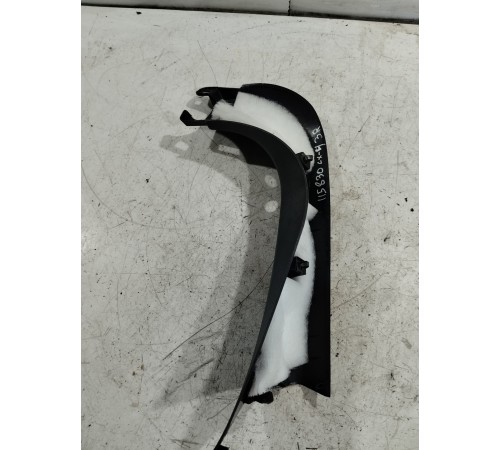 Накладка крышки багажника правая