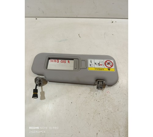 Козырек солнцезащитный правый