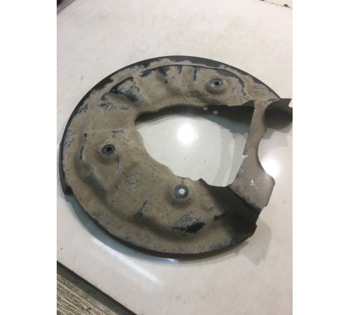 Пыльник тормозного диска (задний левый)