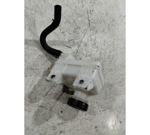 Бачок тормозной жидкости