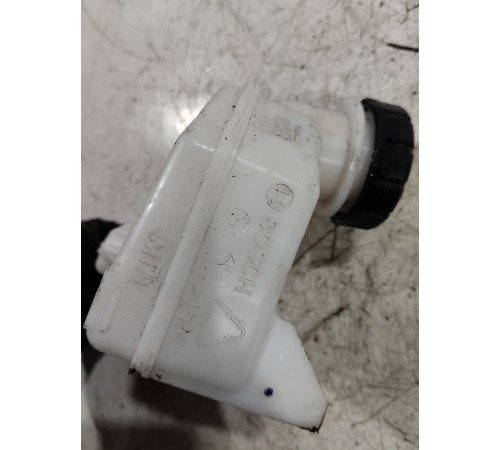 Бачок тормозной жидкости