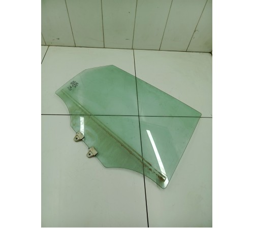 Стекло двери заднее правое