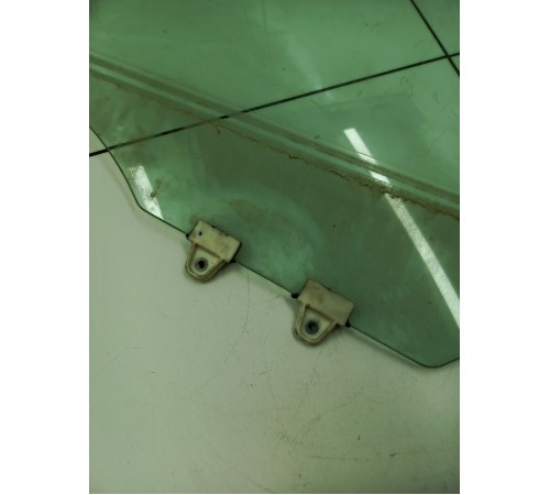 Стекло двери заднее правое