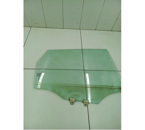 Стекло двери заднее правое