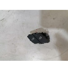 Кнопка блокировки двери передняя левая