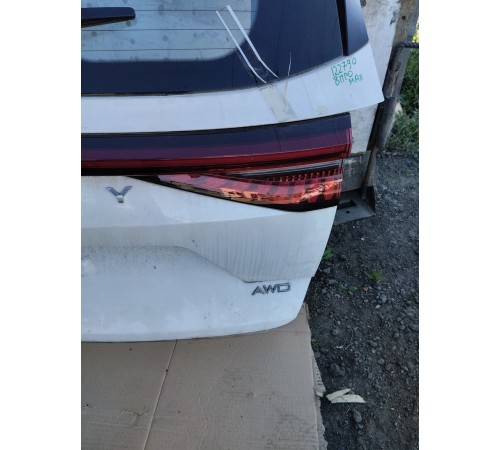 Крышка багажника в сборе