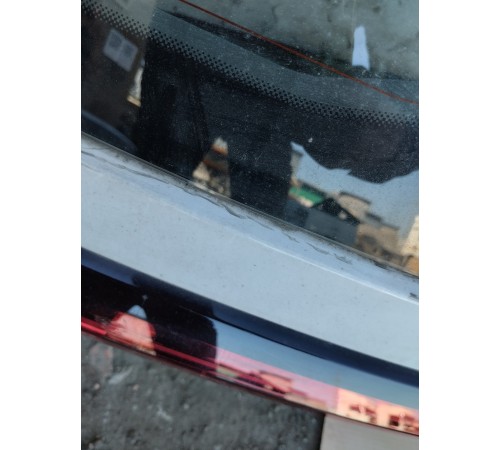 Крышка багажника в сборе