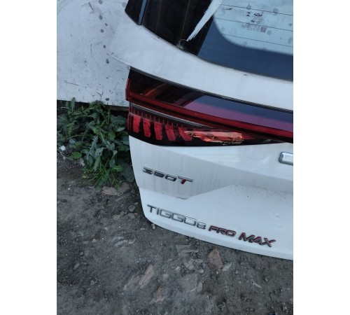 Крышка багажника в сборе