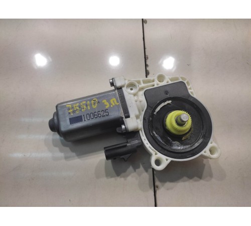 Моторчик стеклоподъемника (задний, правый)