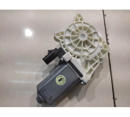 Моторчик стеклоподъемника (задний, правый)