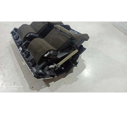 Воздушный дефлектор центральный в сборе