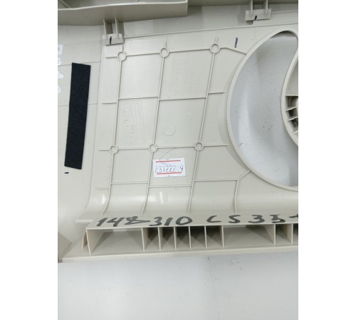 Обшивка центральной стойки правая верхняя