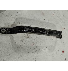 Крепление топливного бака правое