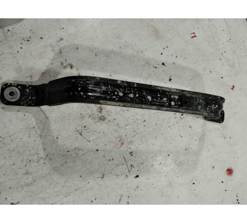 Крепление топливного бака правое