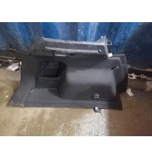 Обшивка багажника правая