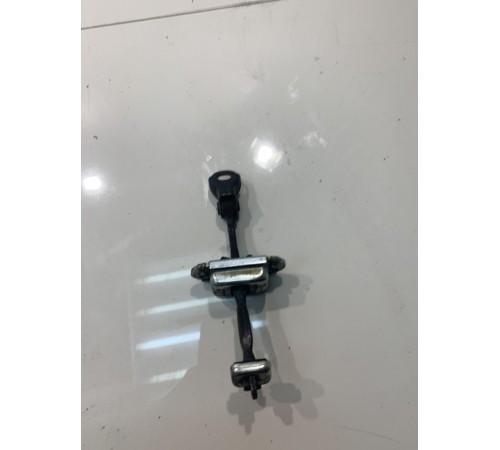 Ограничитель задней правой двери