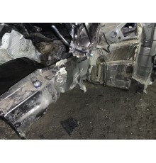 Лонжерон (передний, левый)