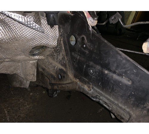 Лонжерон (передний, левый)