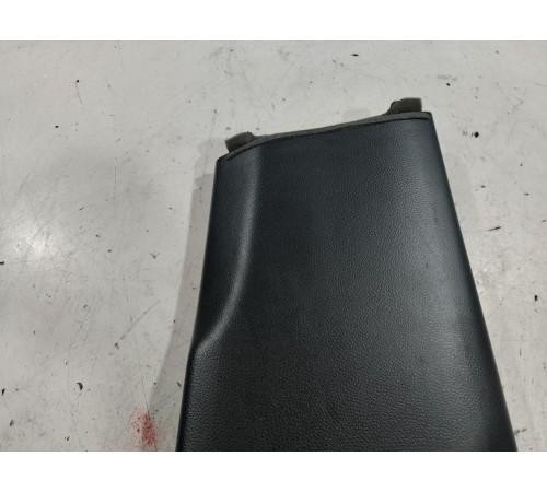 Обшивка центральной стойки(правая нижняя)