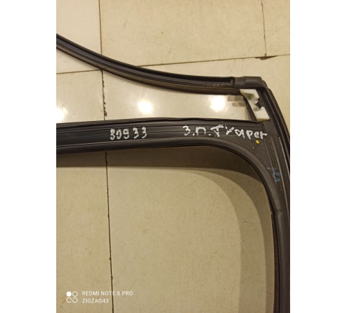 Уплотнитель стекла (задний правый верхний)