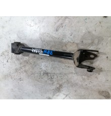 Рычаг поперечный задний правый нижний