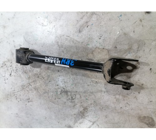 Рычаг поперечный задний правый нижний