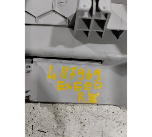 Обшивка центральной стойки левая нижняя