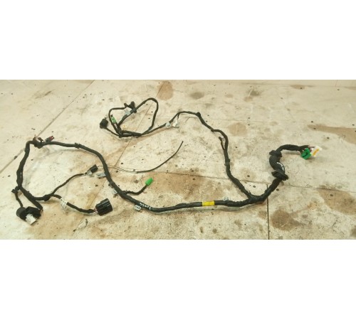 Электропроводка крышки багажника