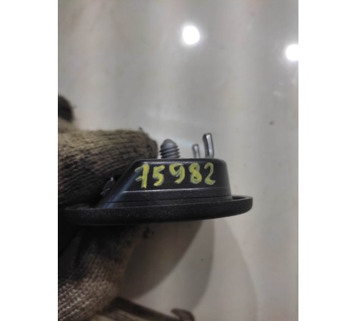 Петля(крючок) багажника