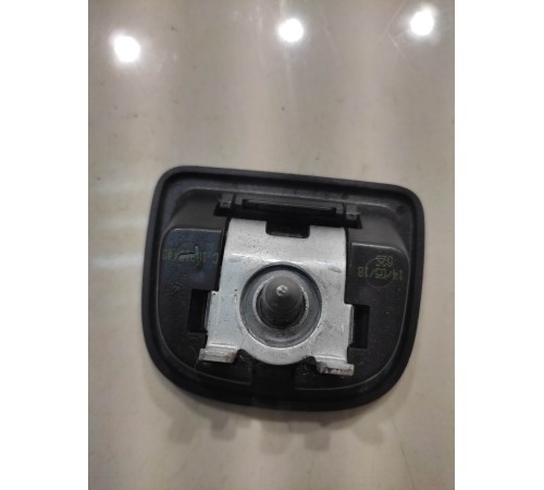 Петля(крючок) багажника