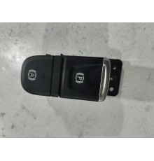 Кнопка стояночного тормоза Кнопка стояночного тормоза