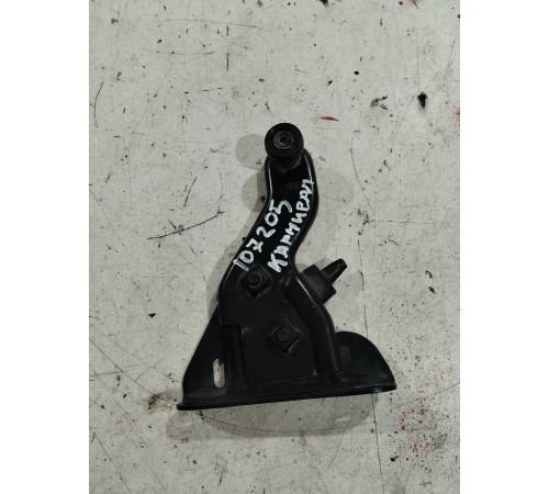 Ролик сдвижной двери задний правый верхний