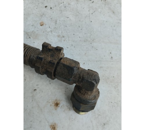 Тормозной шланг передний левый